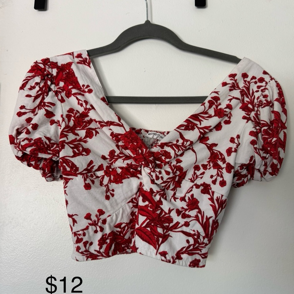 Red and White Puff Sleeve Crop Blouse